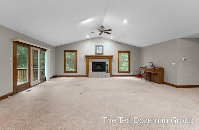 16565 Greenly Street, Park Twp, MI 49424