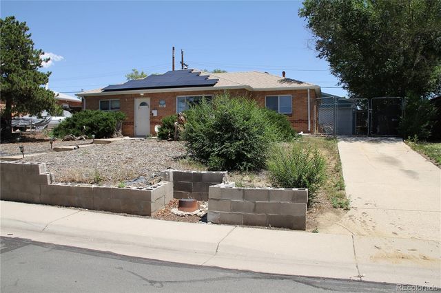 8980 Hickory Place, Denver, CO 80229