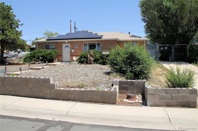 8980 Hickory Place, Denver, CO 80229