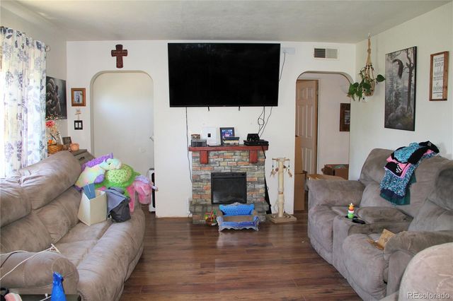 8980 Hickory Place, Denver, CO 80229