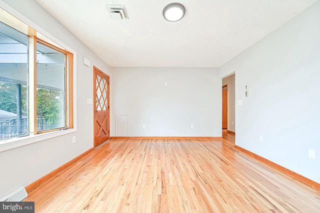 312 HENDERSON AVE, Millville, NJ 08332