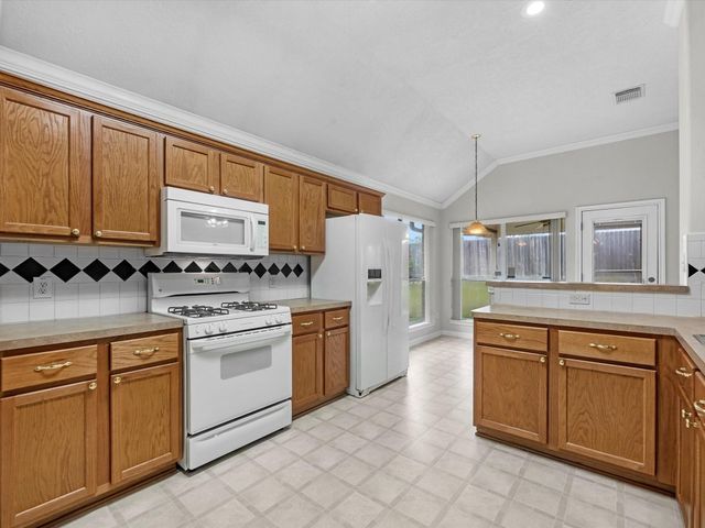 16650 Bluefin Street, Crosby, TX 77532