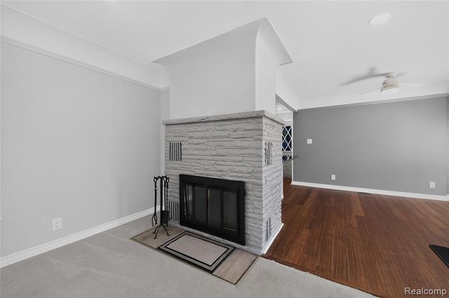 21263 Meridian Road, Grosse Ile, MI 48138