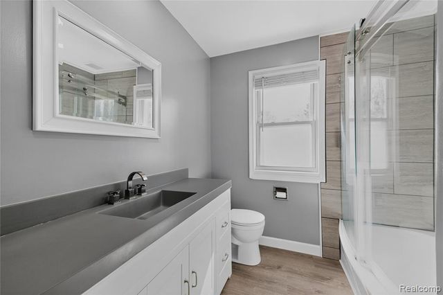 21263 Meridian Road, Grosse Ile, MI 48138