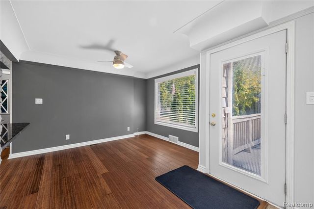21263 Meridian Road, Grosse Ile, MI 48138