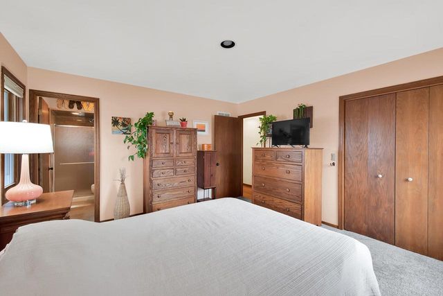 7900 W Drexel AVENUE, Franklin, WI 53132