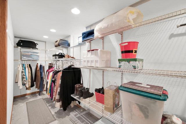 7900 W Drexel AVENUE, Franklin, WI 53132