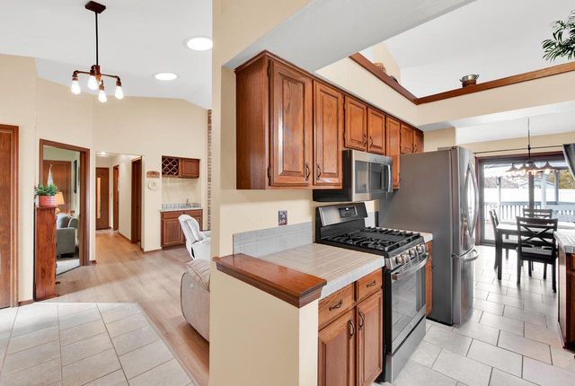 7900 W Drexel AVENUE, Franklin, WI 53132