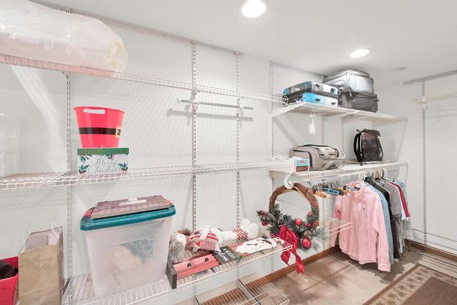 7900 W Drexel AVENUE, Franklin, WI 53132