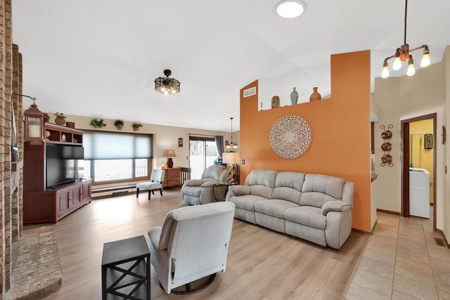 7900 W Drexel AVENUE, Franklin, WI 53132