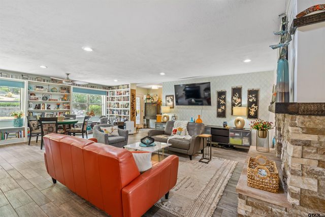 3023 County Road 3108, Jacksonville, TX 75766