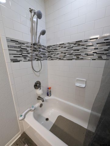 3023 County Road 3108, Jacksonville, TX 75766