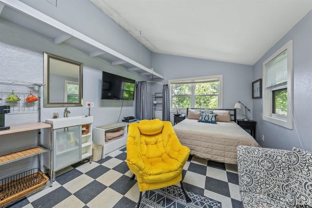 3023 County Road 3108, Jacksonville, TX 75766