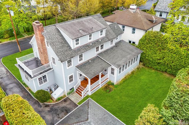 27 Oak Avenue, Larchmont, NY 10538