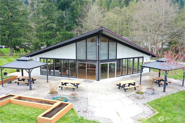 580 Summit Place, Sedro Woolley, WA 98284
