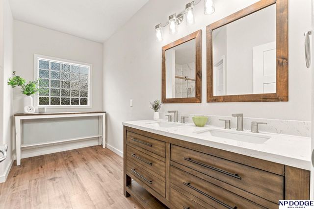 19302 K Circle, Omaha, NE 68135