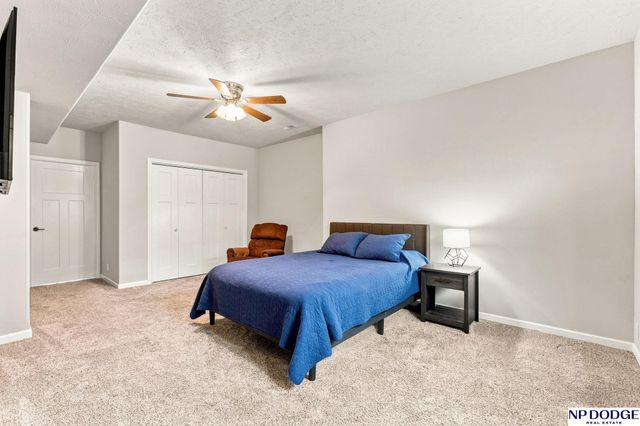 19302 K Circle, Omaha, NE 68135