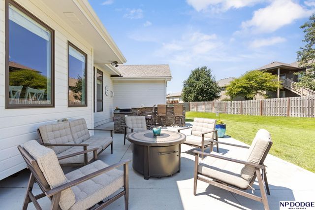 19302 K Circle, Omaha, NE 68135