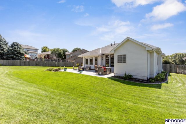 19302 K Circle, Omaha, NE 68135