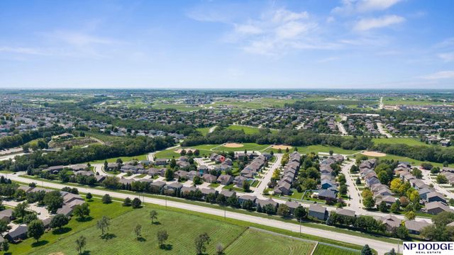 19302 K Circle, Omaha, NE 68135