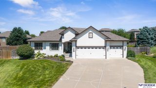 19302 K Circle, Omaha, NE 68135