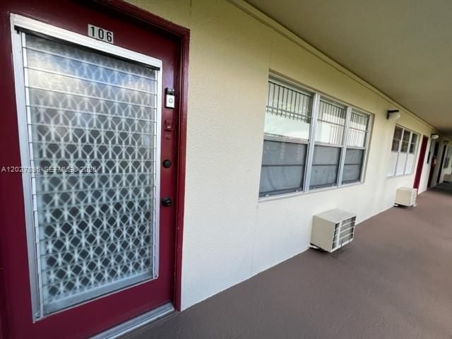 13300 SW 1st Street 106O, Pembroke Pines, FL 33027