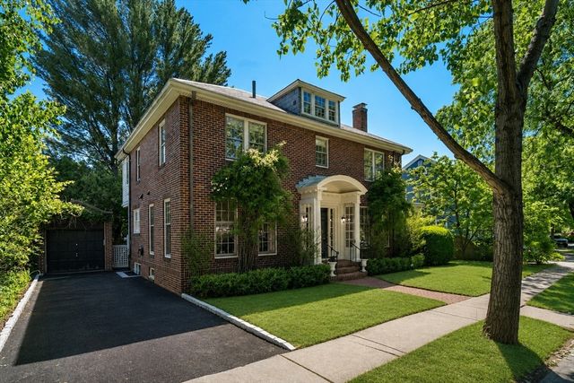 61 Larchwood Drive, Cambridge, MA 02138