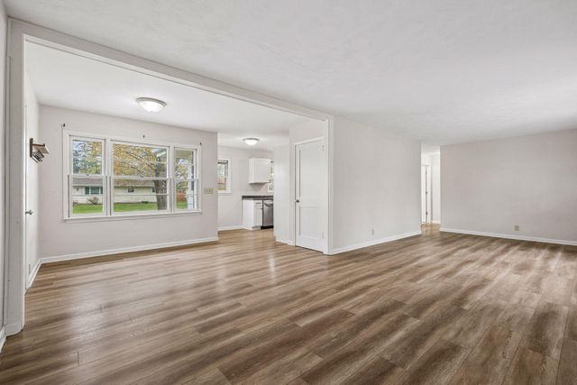 9858 93rd Place N, Maple Grove, MN 55369