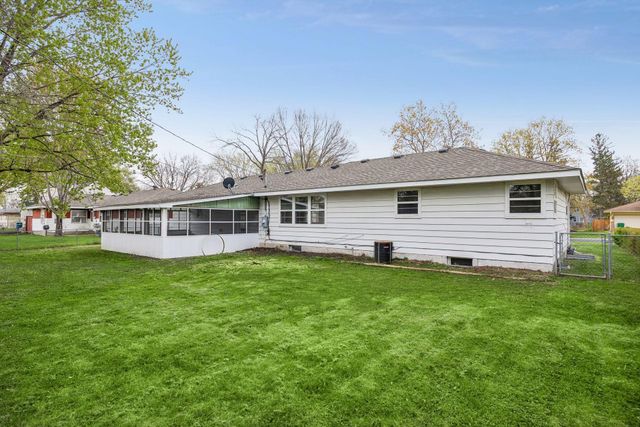 9858 93rd Place N, Maple Grove, MN 55369