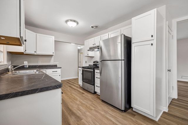 9858 93rd Place N, Maple Grove, MN 55369