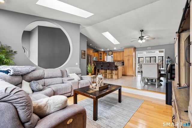 245 Reeds Gap Road, North Branford, CT 06472