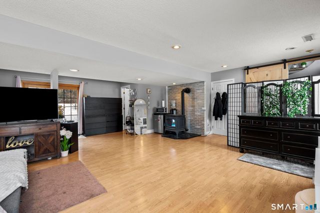 245 Reeds Gap Road, North Branford, CT 06472