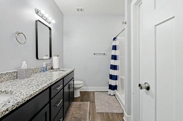 1237 E Sontag, Derby, KS 67037
