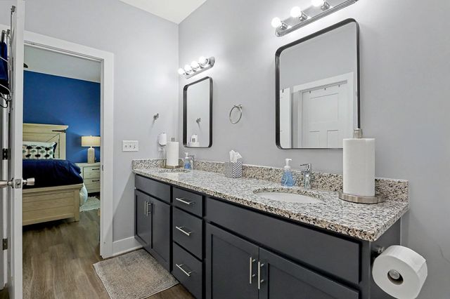 1237 E Sontag, Derby, KS 67037