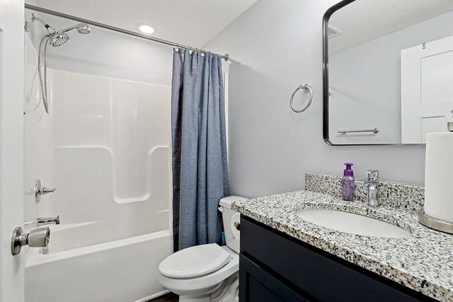 1237 E Sontag, Derby, KS 67037