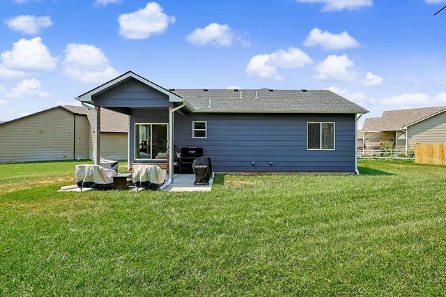 1237 E Sontag, Derby, KS 67037