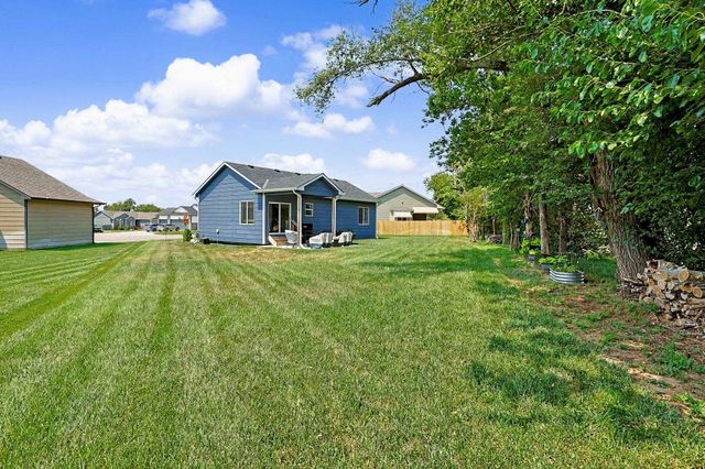 1237 E Sontag, Derby, KS 67037