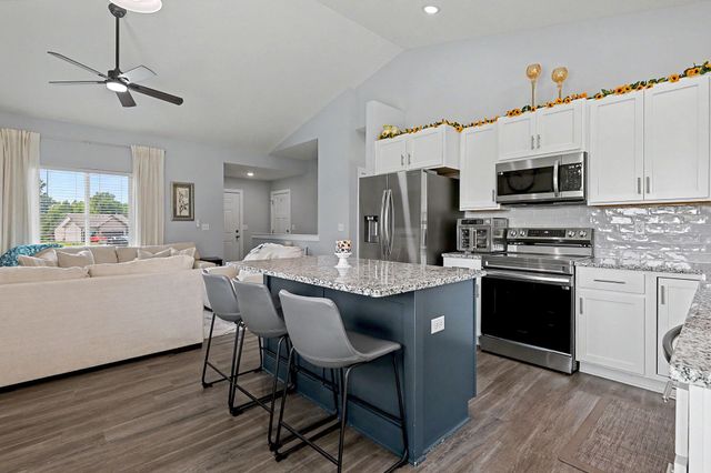 1237 E Sontag, Derby, KS 67037