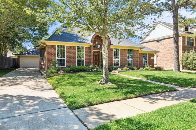 17931 Silver Ash Lane, Houston, TX 77095