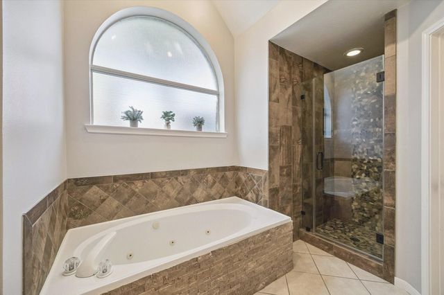 17931 Silver Ash Lane, Houston, TX 77095