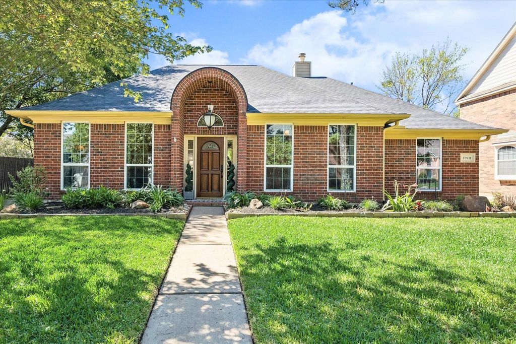 17931 Silver Ash Lane, Houston, TX 77095