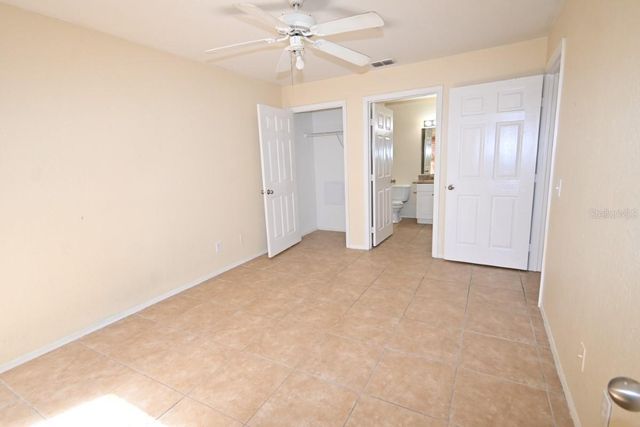 36122 LAKE CHASE BOULEVARD 104, Zephyrhills, FL 33541