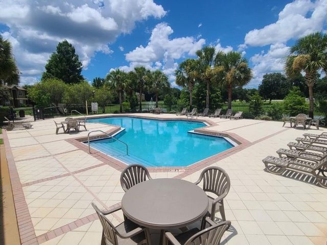 36122 LAKE CHASE BOULEVARD 104, Zephyrhills, FL 33541