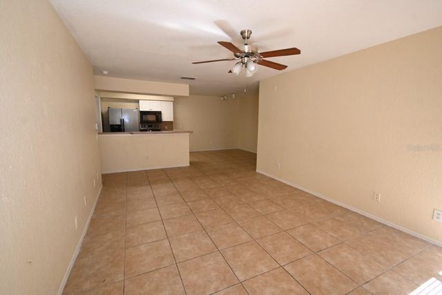 36122 LAKE CHASE BOULEVARD 104, Zephyrhills, FL 33541