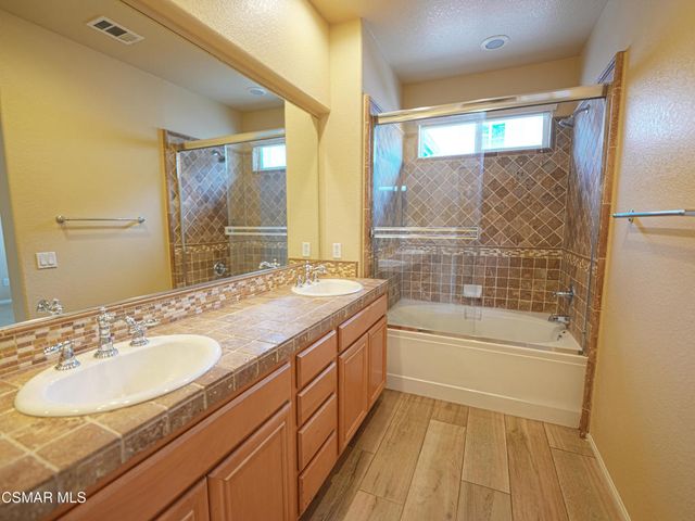 155 Via Aldea, Newbury Park, CA 91320