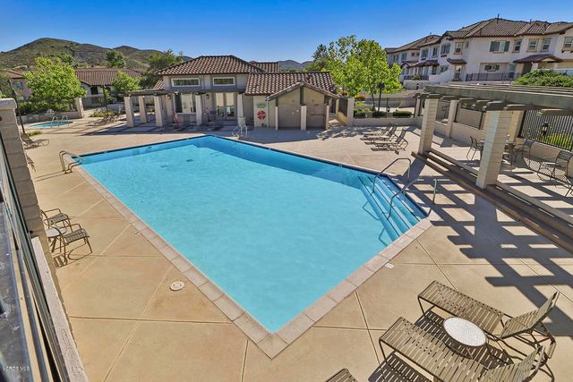 155 Via Aldea, Newbury Park, CA 91320