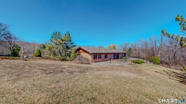 19 Marchant Road, Redding, CT 06896