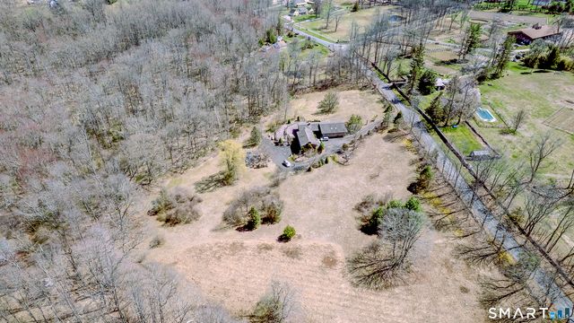 19 Marchant Road, Redding, CT 06896