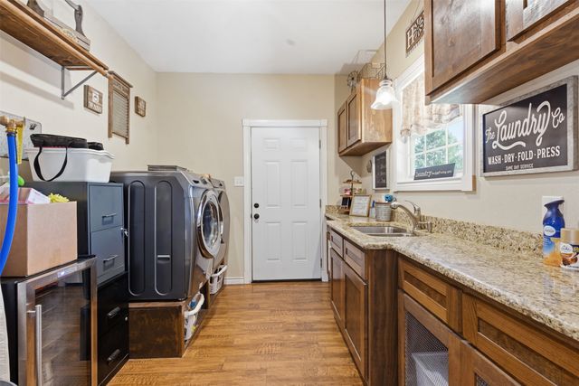 894 Hcr 1429, Covington, TX 76636