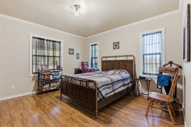 894 Hcr 1429, Covington, TX 76636